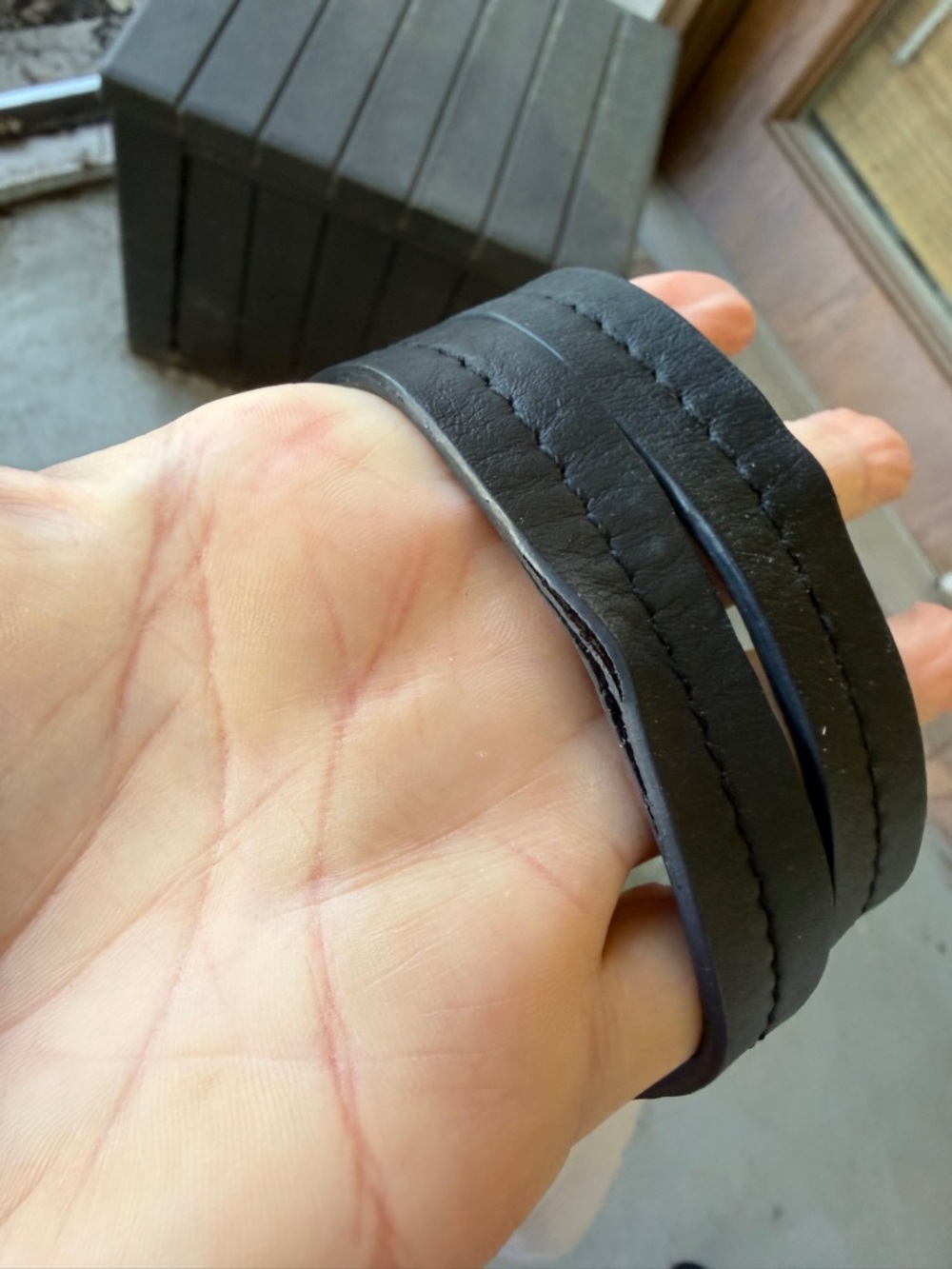 Celine Cabas horizontal leather tote. - Picture 16 of 16